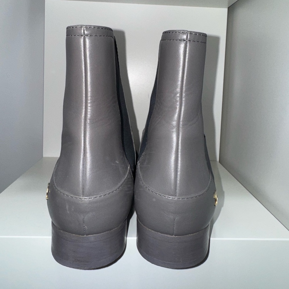Gray CHANEL Chelsea boot. Gently used - Picture 6 of 8